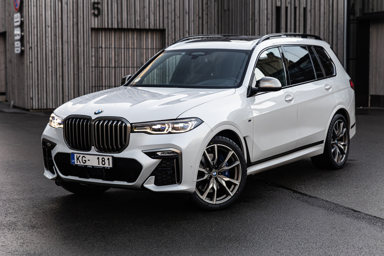 BMW X7 M50D X Drive M package, 6 seats - Autó: 1 kép. BMW X7 M50D X Drive M package, 6 seats - Autó: 1 kép.