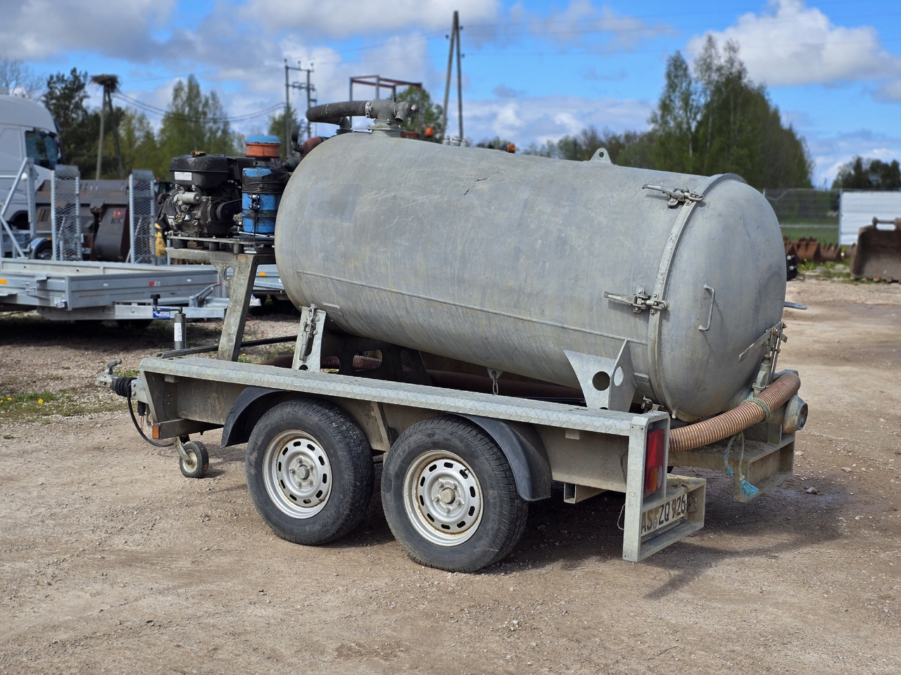 Bunnefeld Haren PAH3500 - Tartályos pótkocsi: 5 kép. Bunnefeld Haren PAH3500 - Tartályos pótkocsi: 5 kép.