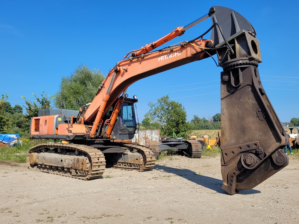 HITACHI ZX500LCH Genesis 700R - Bontó kotrógép: 1 kép. HITACHI ZX500LCH Genesis 700R - Bontó kotrógép: 1 kép.
