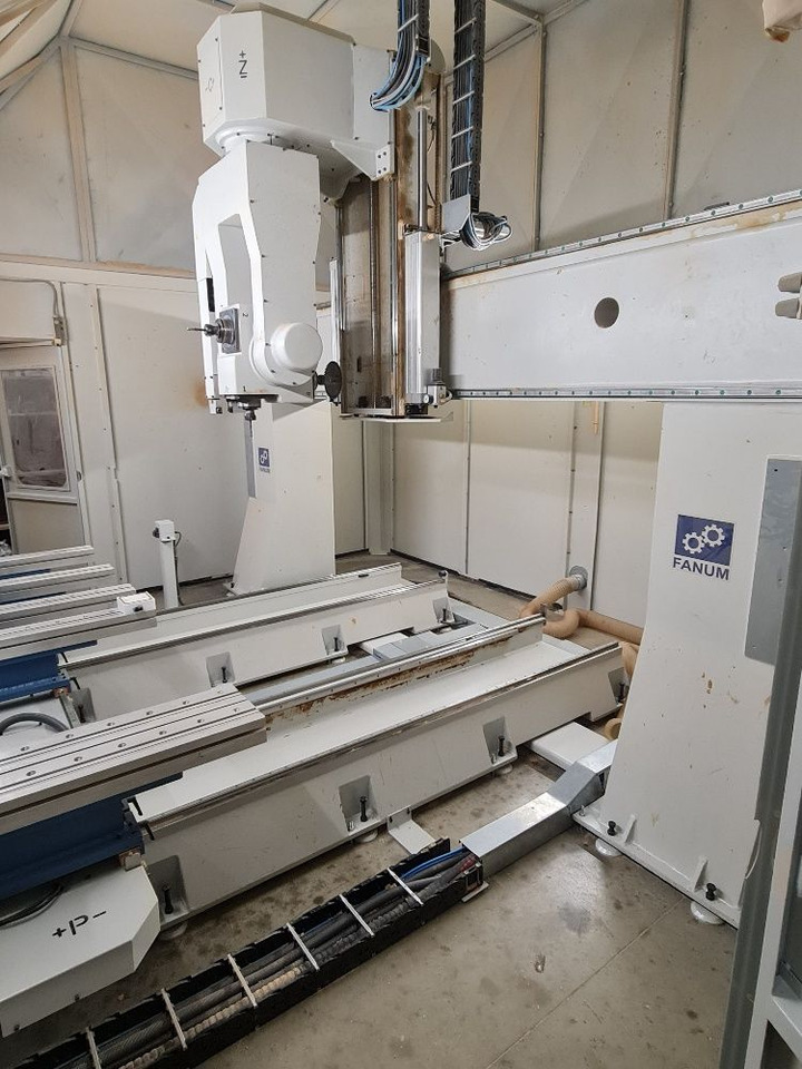 Sigma ZM CNC Gantry and column milling machine - Szerszám/ Felszerelés: 4 kép. Sigma ZM CNC Gantry and column milling machine - Szerszám/ Felszerelés: 4 kép.