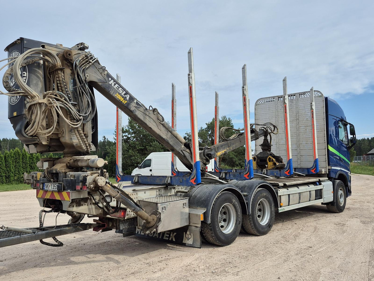 VOLVO FH500 JYKI V31 Kesla - Rönkszállító teherautó: 5 kép. VOLVO FH500 JYKI V31 Kesla - Rönkszállító teherautó: 5 kép.