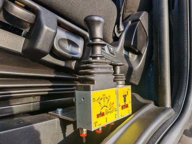 IVECO EuroCargo ML150E28WS EVI_E 4x4 Kipperwanne/CONF... - Billenőplatós teherautó: 3 kép. IVECO EuroCargo ML150E28WS EVI_E 4x4 Kipperwanne/CONF... - Billenőplatós teherautó: 3 kép.