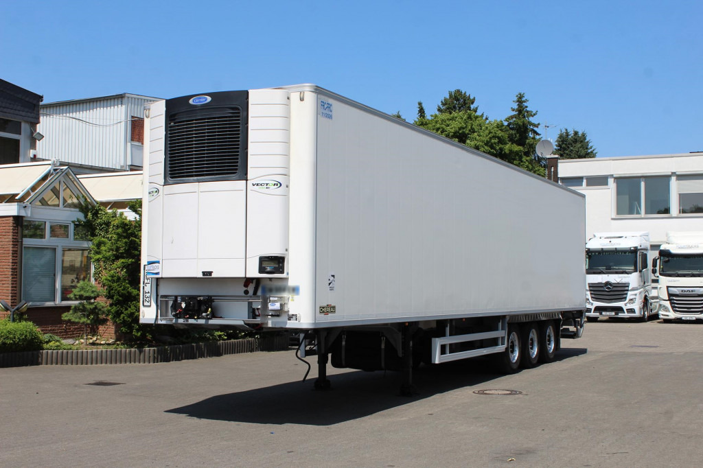 Chereau CV 1950Mt. 2,65h Strom Bi-Multi-Temp. TW LBW FRC - Félpótkocsi hűtős: 1 kép. Chereau CV 1950Mt. 2,65h Strom Bi-Multi-Temp. TW LBW FRC - Félpótkocsi hűtős: 1 kép.