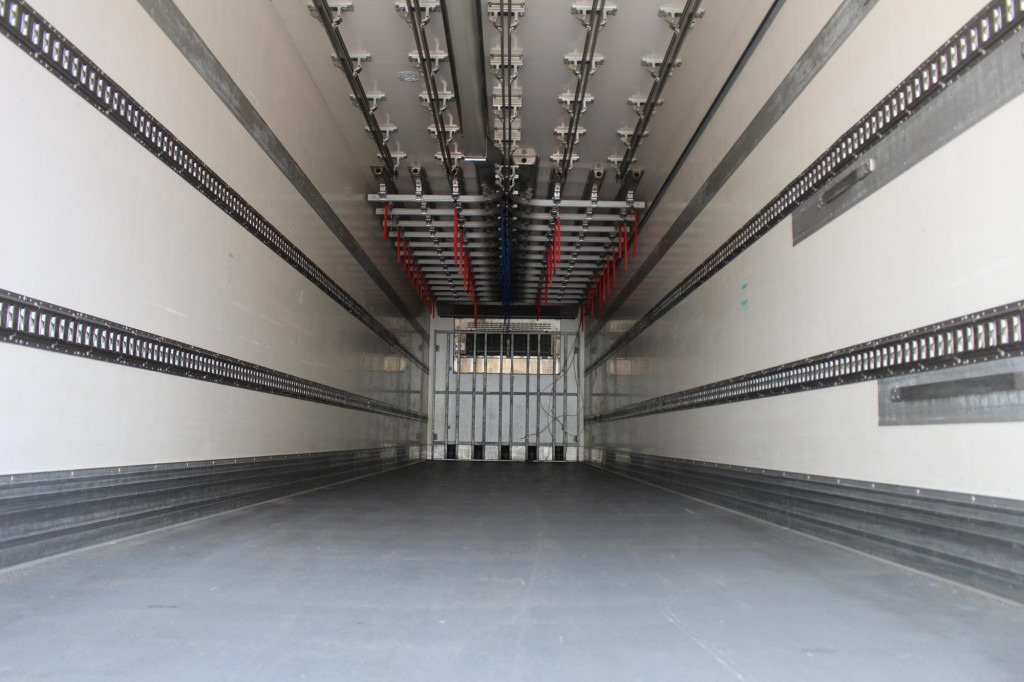 Chereau Carrier Vector 1550 Fleischer Meat Viande - Félpótkocsi hűtős: 5 kép. Chereau Carrier Vector 1550 Fleischer Meat Viande - Félpótkocsi hűtős: 5 kép.
