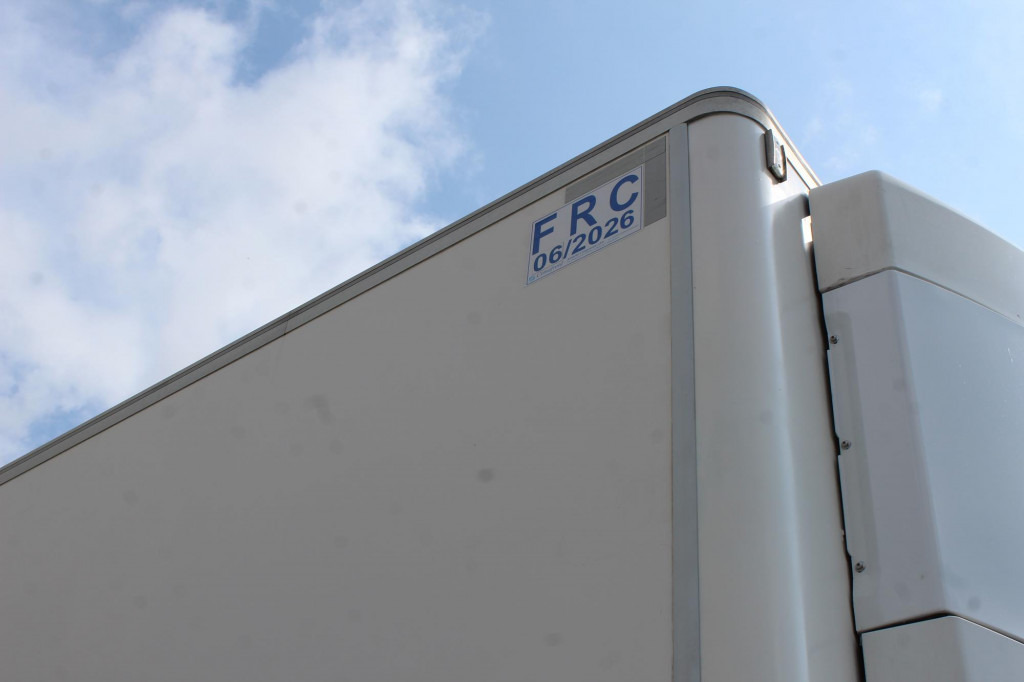 Chereau TK SLXi 300 Doppelstock FRC06.26 SAF - Félpótkocsi hűtős: 4 kép. Chereau TK SLXi 300 Doppelstock FRC06.26 SAF - Félpótkocsi hűtős: 4 kép.