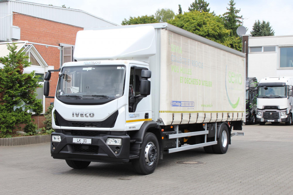 Iveco 190-250L E6 Pritsche-Plane LDW LBW - Ponyvás teherautó: 1 kép. Iveco 190-250L E6 Pritsche-Plane LDW LBW - Ponyvás teherautó: 1 kép.
