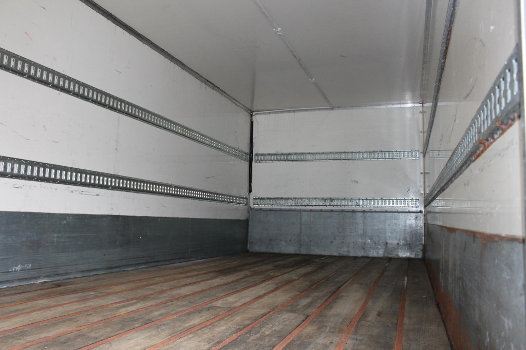 Iveco Eurocargo 160E210 E6 Koffer 6,9m Seiten Tür LBW lízing Iveco Eurocargo 160E210 E6 Koffer 6,9m Seiten Tür LBW: 15 kép. Iveco Eurocargo 160E210 E6 Koffer 6,9m Seiten Tür LBW lízing Iveco Eurocargo 160E210 E6 Koffer 6,9m Seiten Tür LBW: 15 kép.