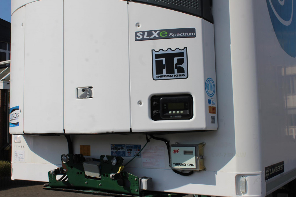 Lamberet TK SLXe Spectrum 2,65h Bi-Multi-Temp. TW FRC25 - Félpótkocsi hűtős: 4 kép. Lamberet TK SLXe Spectrum 2,65h Bi-Multi-Temp. TW FRC25 - Félpótkocsi hűtős: 4 kép.