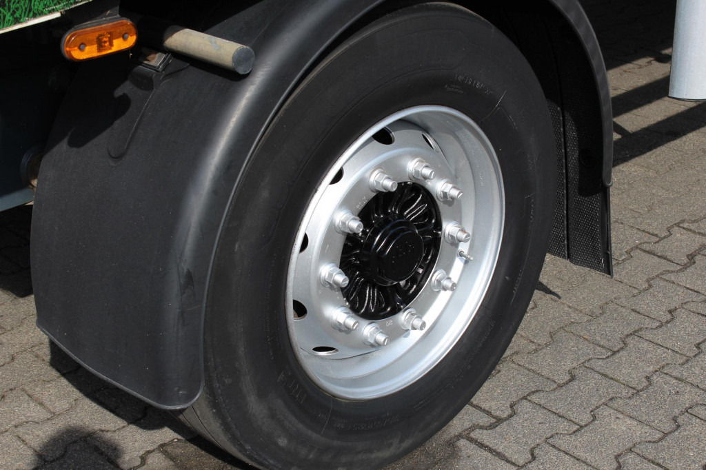 Lecitrailer Drehkranz 3-Achser Liftachse Stapler - Ponyvás pótkocsi: 4 kép. Lecitrailer Drehkranz 3-Achser Liftachse Stapler - Ponyvás pótkocsi: 4 kép.