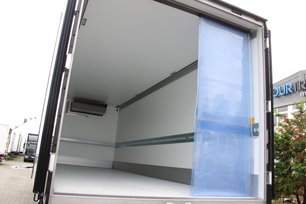 MAN TGM 18.290 E6 Thermo King T-1300X Tür+LBW AHK - Hűtős teherautó: 2 kép. MAN TGM 18.290 E6 Thermo King T-1300X Tür+LBW AHK - Hűtős teherautó: 2 kép.