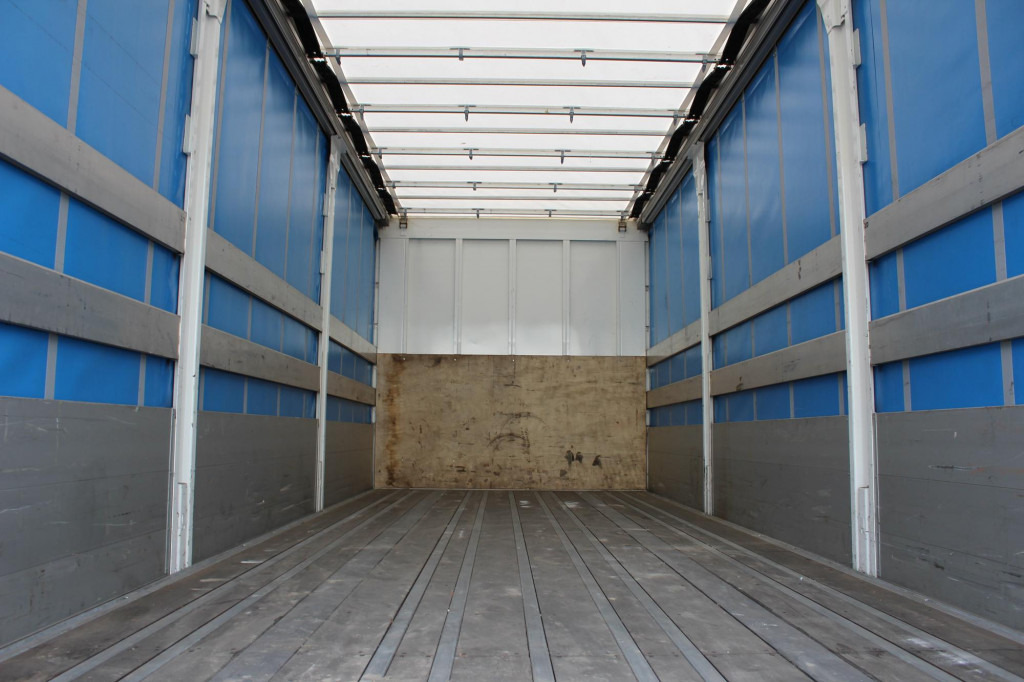 MAN TGS 18.440 Plane Zug Schlafplatz AHK Edscha - Ponyvás teherautó: 3 kép. MAN TGS 18.440 Plane Zug Schlafplatz AHK Edscha - Ponyvás teherautó: 3 kép.