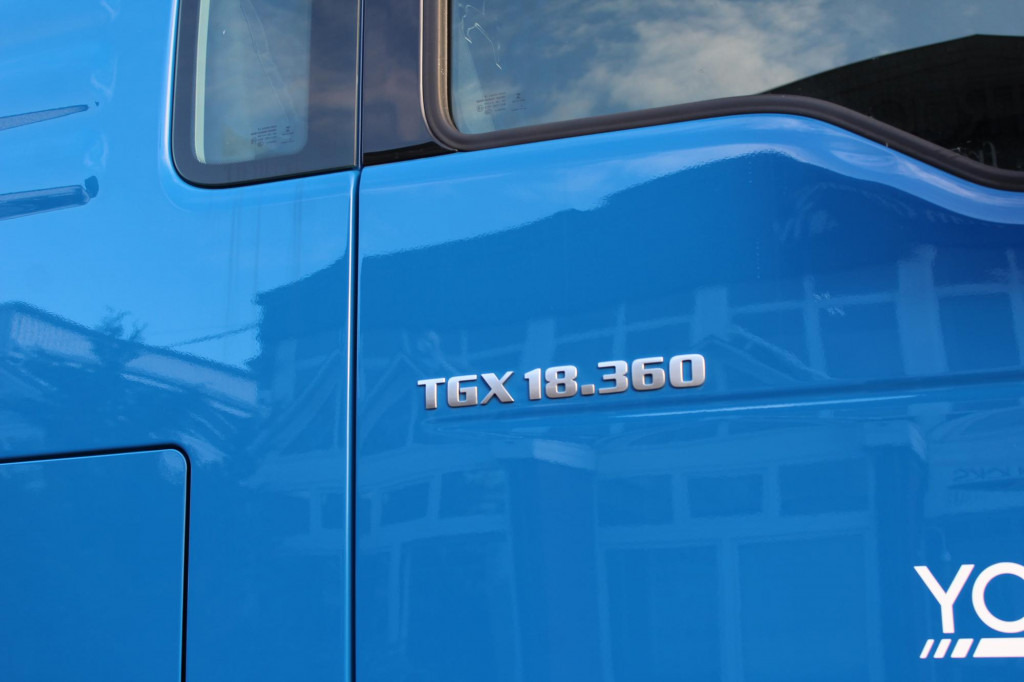 MAN TGX 18.360 Retarder Plane Edscha Aluwand - Ponyvás teherautó: 4 kép. MAN TGX 18.360 Retarder Plane Edscha Aluwand - Ponyvás teherautó: 4 kép.