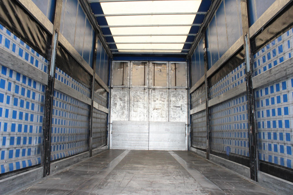 MAN TGX 26.460 Jumbo Retarder Hubdach Durchlade - Ponyvás teherautó: 2 kép. MAN TGX 26.460 Jumbo Retarder Hubdach Durchlade - Ponyvás teherautó: 2 kép.