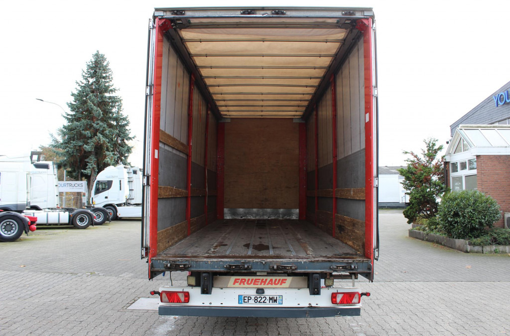 MAN TGX 26.500 XXL Retarder Kühlbox Kompletter ZUG - Ponyvás teherautó: 3 kép. MAN TGX 26.500 XXL Retarder Kühlbox Kompletter ZUG - Ponyvás teherautó: 3 kép.