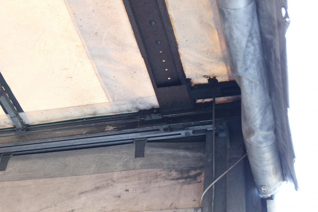 Mercedes-Benz Actros 2545 E6 Plane Retarder LBW ANK Schlafkab - Ponyvás teherautó: 3 kép. Mercedes-Benz Actros 2545 E6 Plane Retarder LBW ANK Schlafkab - Ponyvás teherautó: 3 kép.