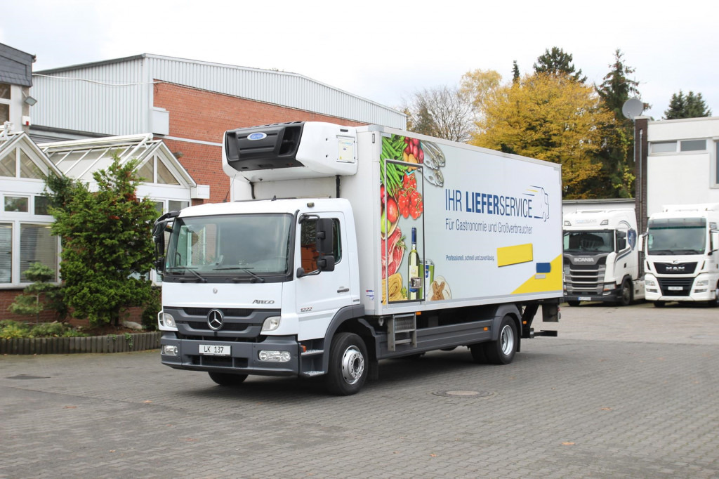 Mercedes-Benz Atego 1222 CS 1250Mt. Bi-Temp. S.Tür TW Türen - Hűtős teherautó: 1 kép. Mercedes-Benz Atego 1222 CS 1250Mt. Bi-Temp. S.Tür TW Türen - Hűtős teherautó: 1 kép.