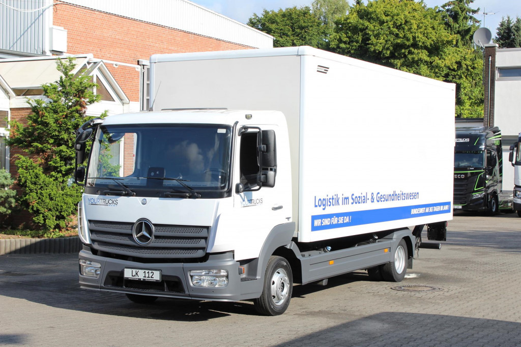 Mercedes-Benz Atego 818 E6 Koffer 6m Klima LDW Schalter LBW - Dobozos kisteherautó: 1 kép. Mercedes-Benz Atego 818 E6 Koffer 6m Klima LDW Schalter LBW - Dobozos kisteherautó: 1 kép.