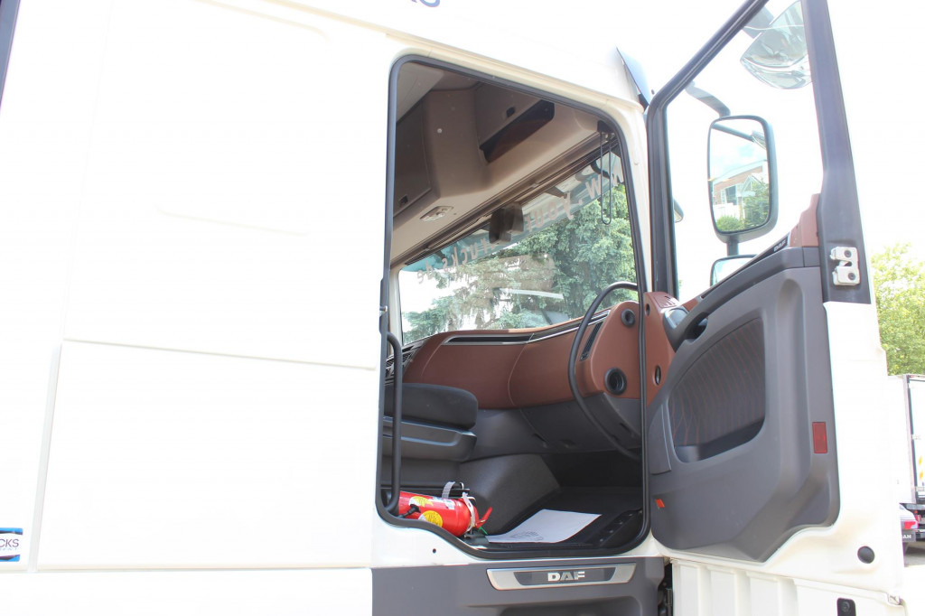 Daf XF 480 SC Retarder ACC LDWS Standklima Kühlbox - Nyergesvontató: 2 kép. Daf XF 480 SC Retarder ACC LDWS Standklima Kühlbox - Nyergesvontató: 2 kép.