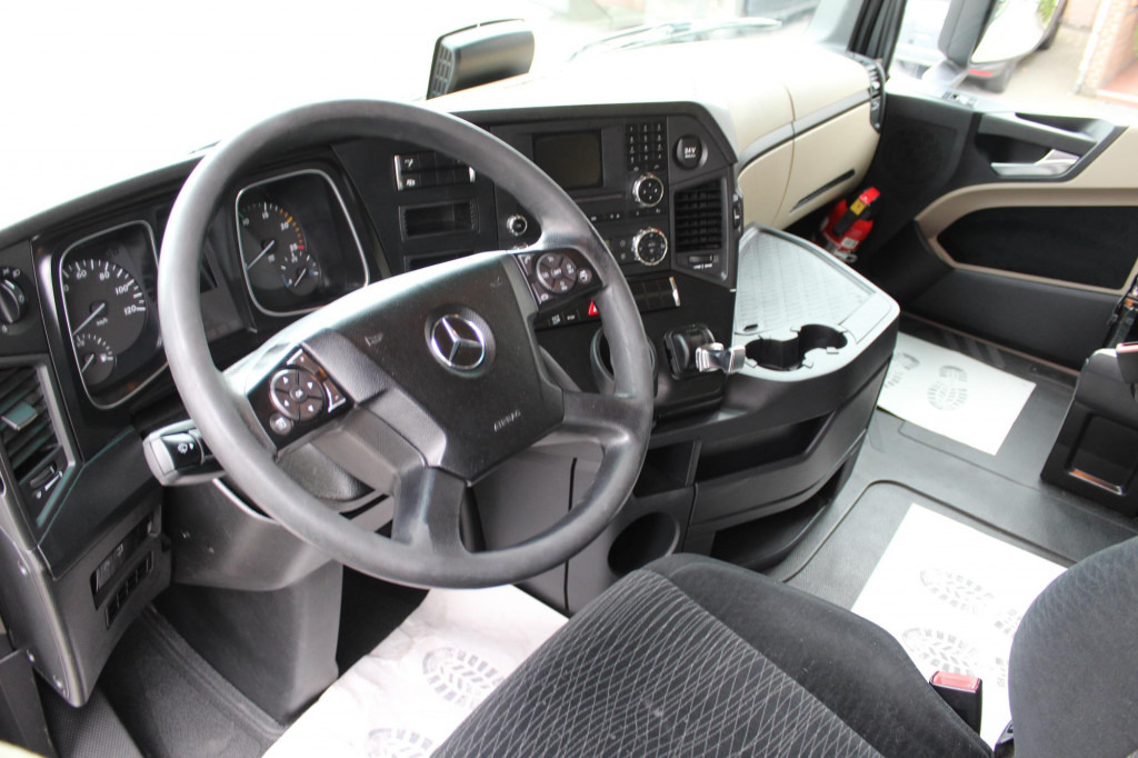 Mercedes-Benz Actros 1845 E6 ACC LDW Kühlbox Vollspoiler - Nyergesvontató: 5 kép. Mercedes-Benz Actros 1845 E6 ACC LDW Kühlbox Vollspoiler - Nyergesvontató: 5 kép.
