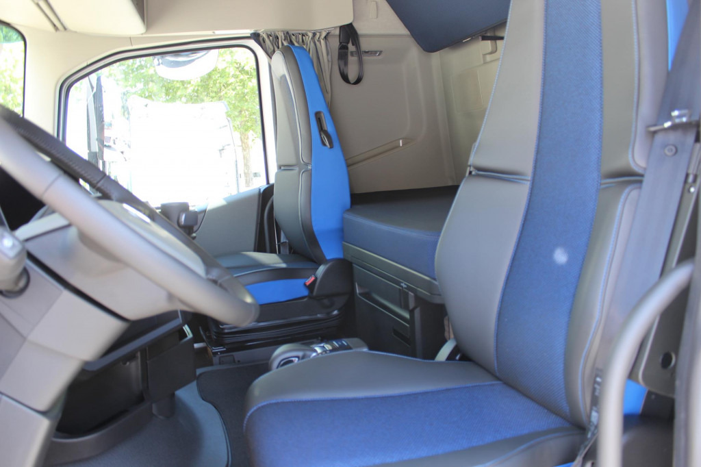 Volvo FH 500 Globe XL I-Park Cool Navi Miete-Rent! - Nyergesvontató: 3 kép. Volvo FH 500 Globe XL I-Park Cool Navi Miete-Rent! - Nyergesvontató: 3 kép.