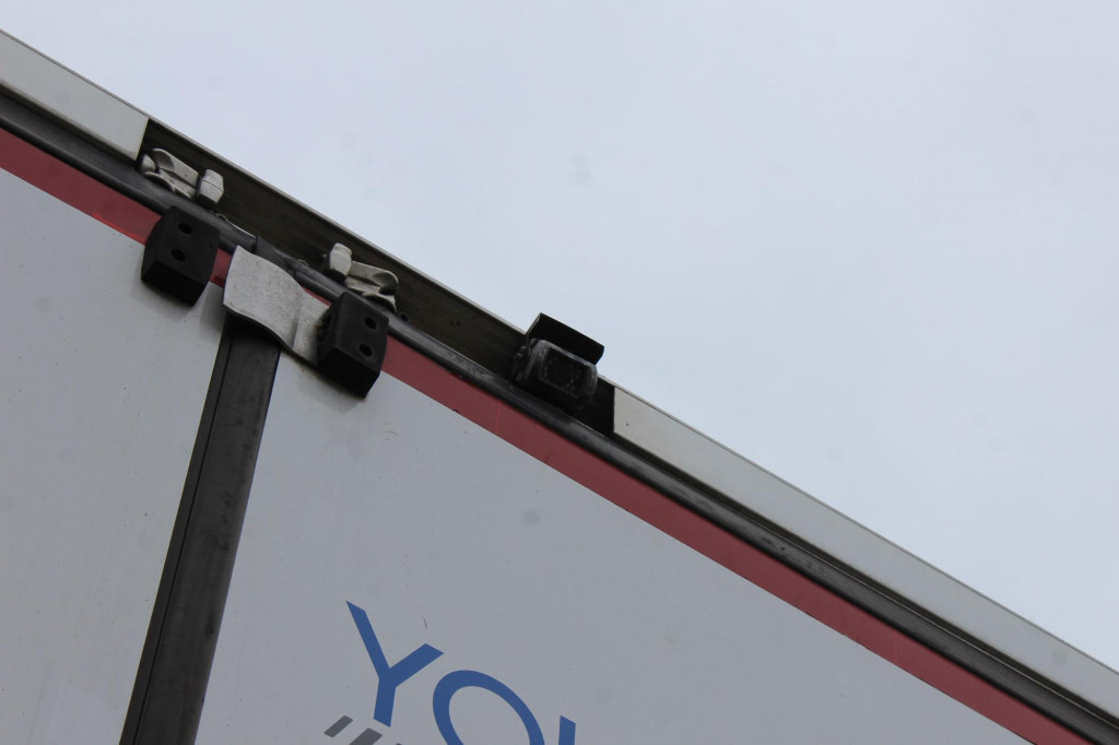 Renault D Wide 320 E6 CS 1050 Liege Strom FRC 09 2026 - Hűtős teherautó: 5 kép. Renault D Wide 320 E6 CS 1050 Liege Strom FRC 09 2026 - Hűtős teherautó: 5 kép.
