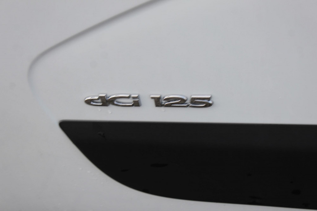 Renault Master Bühne EN100TF1 10m Klima 561h AHK - Emelőkosaras teherautó: 5 kép. Renault Master Bühne EN100TF1 10m Klima 561h AHK - Emelőkosaras teherautó: 5 kép.