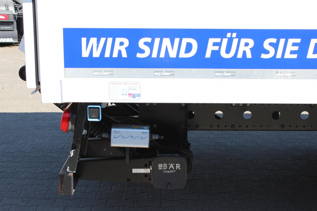 Mercedes-Benz Atego 1221 E6 Koffer Klima LDW Schalter LBW - Teherautó: 4 kép. Mercedes-Benz Atego 1221 E6 Koffer Klima LDW Schalter LBW - Teherautó: 4 kép.