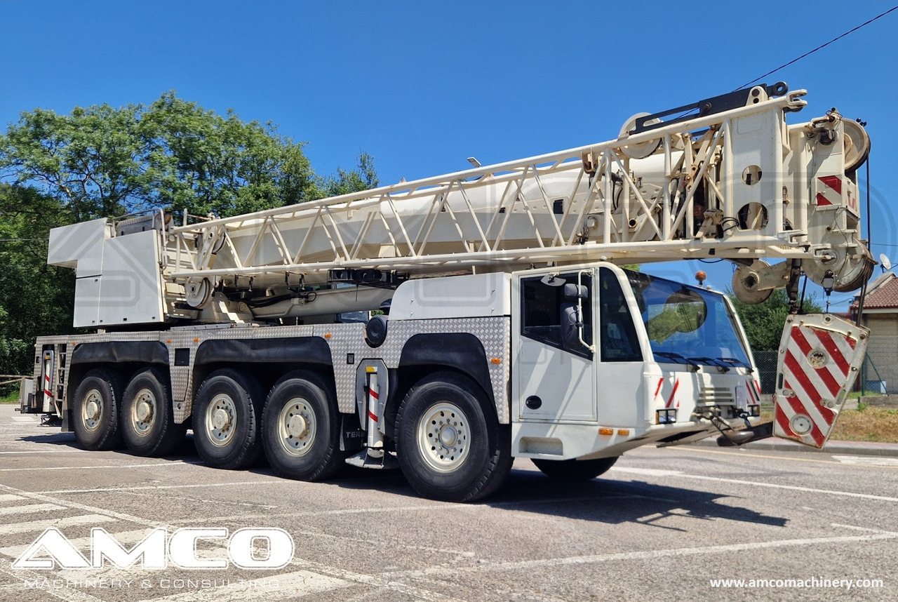 TEREX-DEMAG AC 200-1 - Autódaru: 1 kép. TEREX-DEMAG AC 200-1 - Autódaru: 1 kép.