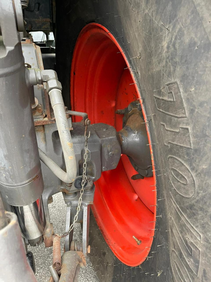 Traktor CLAAS Axion 840 CIS Hexashift, 238 PS, Baujahr 2012: 15 kép.