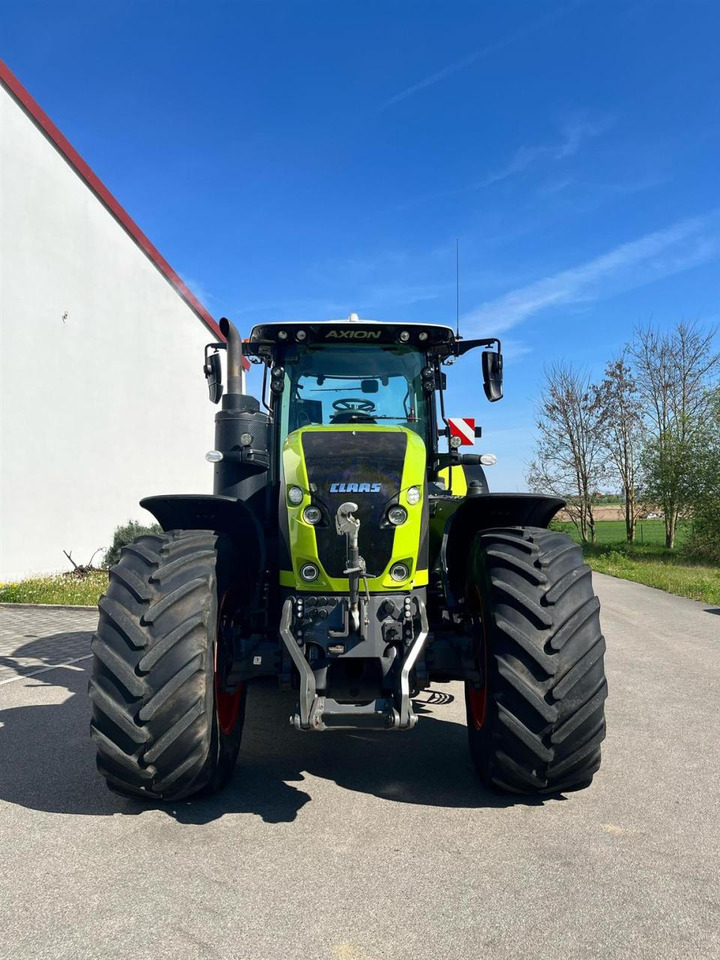 CLAAS Axion 930 CMATIC - Traktor: 3 kép. CLAAS Axion 930 CMATIC - Traktor: 3 kép.