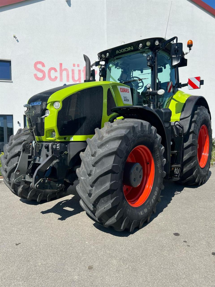 CLAAS Axion 940 mit GPS S10 RTK, 2525 Bh, Baujahr 2019 - Traktor: 1 kép. CLAAS Axion 940 mit GPS S10 RTK, 2525 Bh, Baujahr 2019 - Traktor: 1 kép.