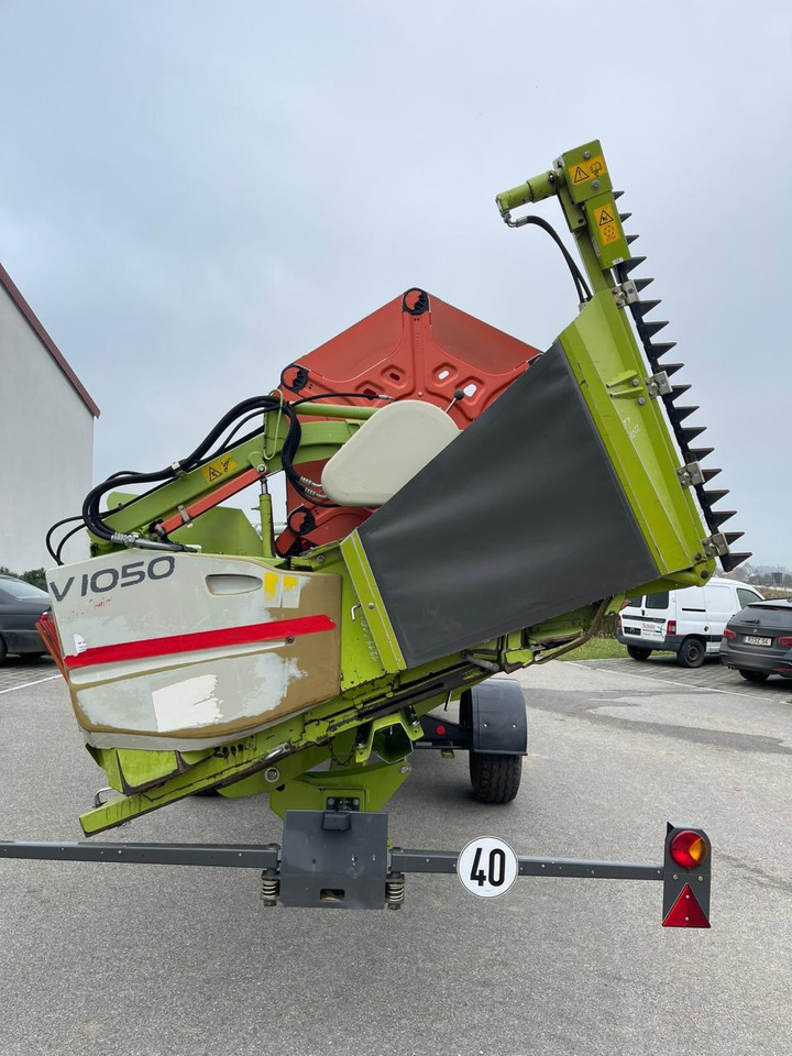 CLAAS Schneidwerk V1050 inkl. Raps, Bj. 2008 - Kombájn adapter: 3 kép. CLAAS Schneidwerk V1050 inkl. Raps, Bj. 2008 - Kombájn adapter: 3 kép.
