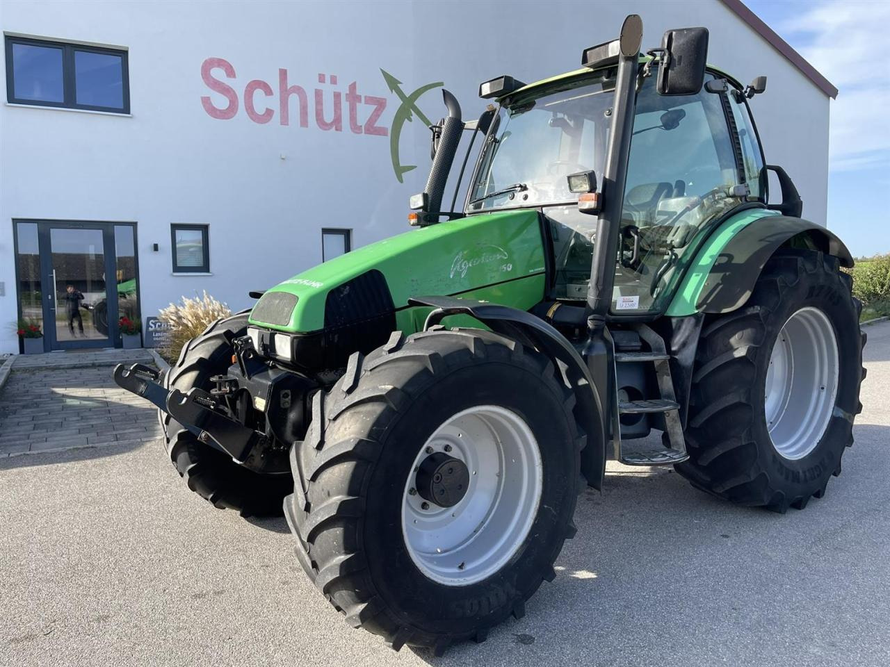 Deutz-Fahr Agrotron 150, 150 PS - Traktor: 1 kép. Deutz-Fahr Agrotron 150, 150 PS - Traktor: 1 kép.
