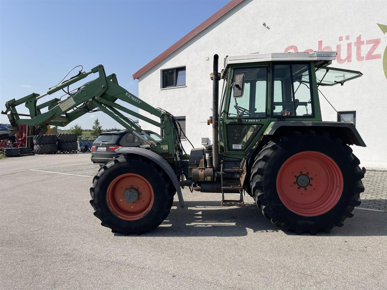 Fendt GTA 395 Geräteträger, Baujahr 1998 - Traktor: 2 kép. Fendt GTA 395 Geräteträger, Baujahr 1998 - Traktor: 2 kép.