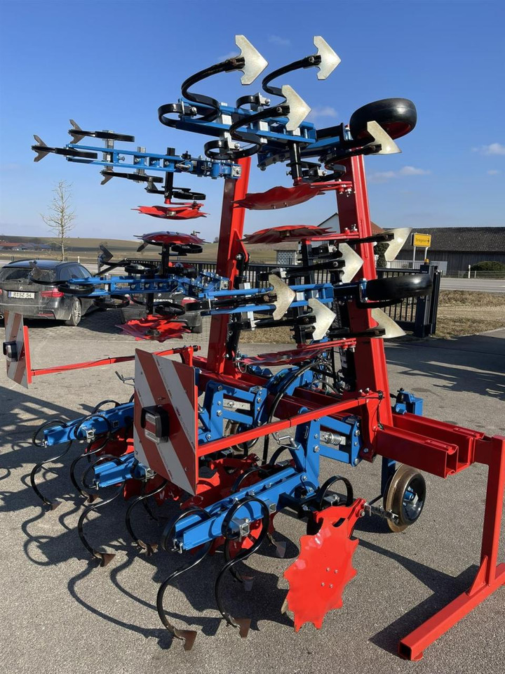 Hatzenbichler 6-reihiges Hackgerät, 75 cm Abstand, TOP Zustand - Talajművelő gep: 3 kép. Hatzenbichler 6-reihiges Hackgerät, 75 cm Abstand, TOP Zustand - Talajművelő gep: 3 kép.