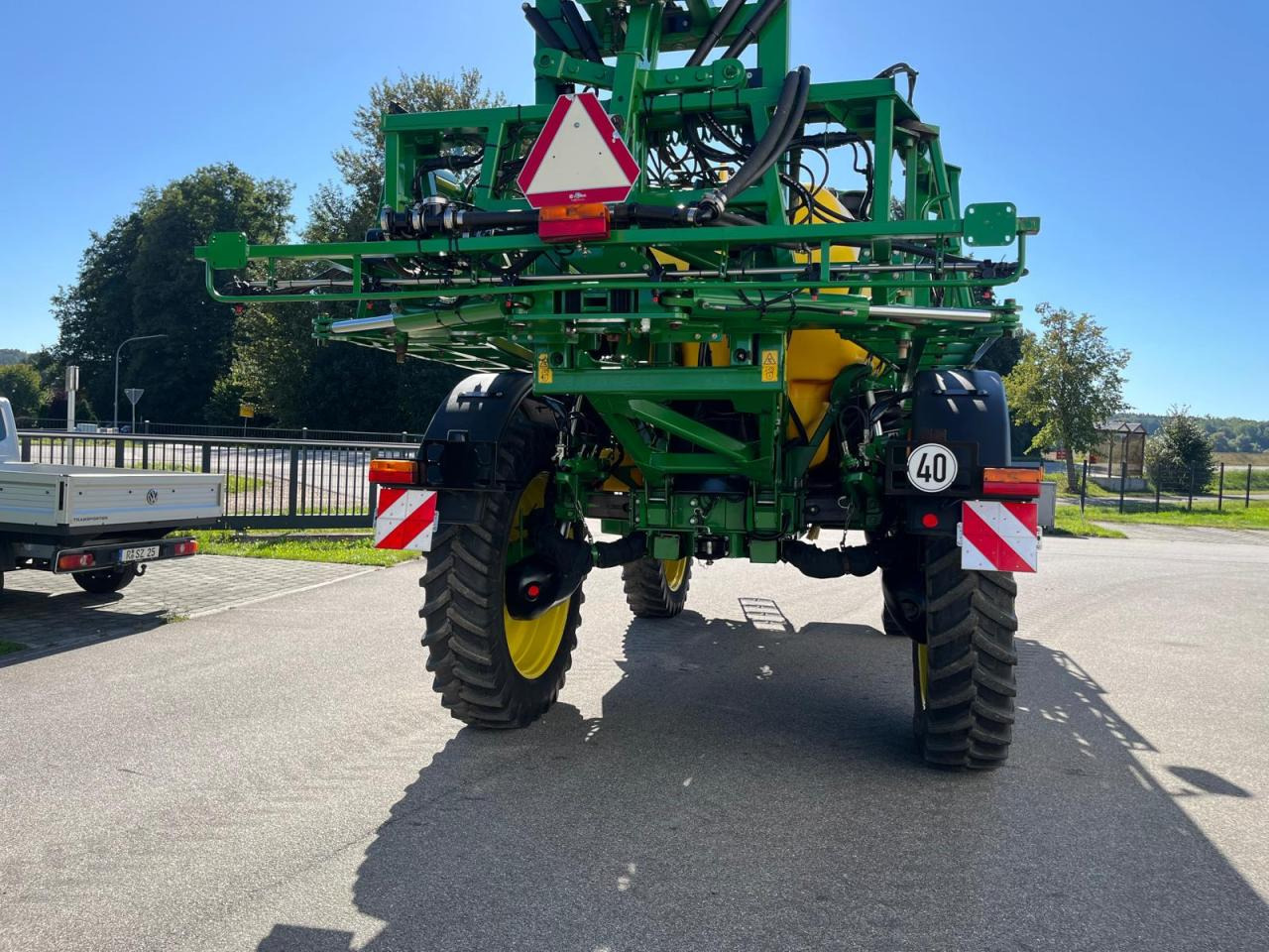 John Deere 5430i, Autotrac SF 3000, hydr. Spurverstellung - Önjáró permetező: 5 kép. John Deere 5430i, Autotrac SF 3000, hydr. Spurverstellung - Önjáró permetező: 5 kép.