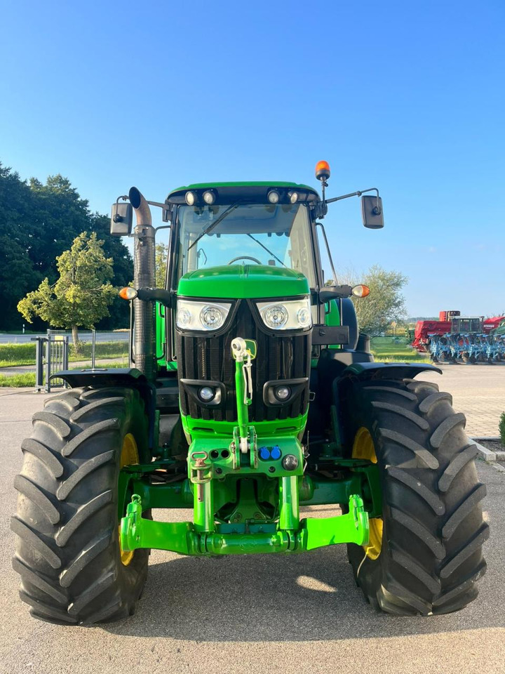 John Deere 6170M - Traktor: 3 kép. John Deere 6170M - Traktor: 3 kép.