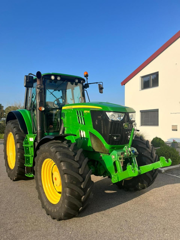 John Deere 6170M - Traktor: 2 kép. John Deere 6170M - Traktor: 2 kép.