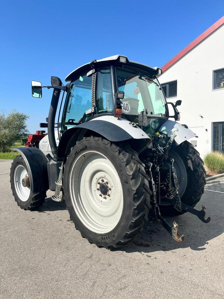 Lamborghini R6.140 DCR mit Frontzapfwelle und Frontkraftheber, Pflegeschlepper - Traktor: 3 kép. Lamborghini R6.140 DCR mit Frontzapfwelle und Frontkraftheber, Pflegeschlepper - Traktor: 3 kép.