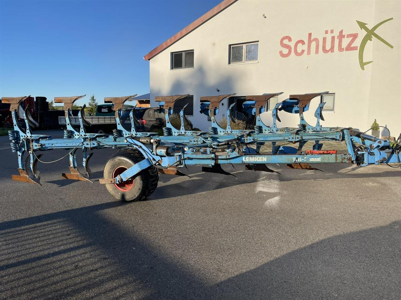 Lemken Vari Diamant 7-Schar Lemken Pflug mit Packerarm - Eke: 4 kép. Lemken Vari Diamant 7-Schar Lemken Pflug mit Packerarm - Eke: 4 kép.