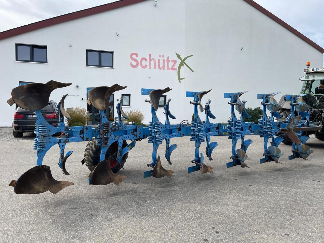Lemken Vari Diamant 9X 6/7L100, 7 - Schar Pflug - Eke: 4 kép. Lemken Vari Diamant 9X 6/7L100, 7 - Schar Pflug - Eke: 4 kép.