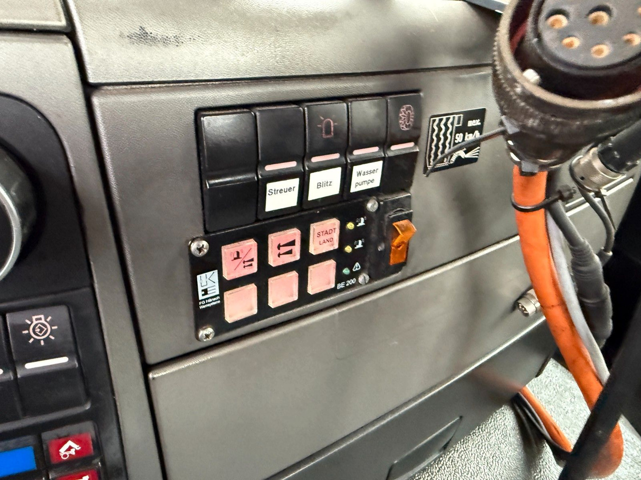 Horgos rakodó teherautó MAN TGS 18.360 4x4 Winterdienst Meiller Abroller: 7 kép. Horgos rakodó teherautó MAN TGS 18.360 4x4 Winterdienst Meiller Abroller: 7 kép.