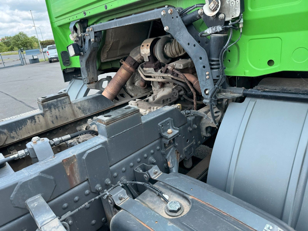 Alvaz teherautó Mercedes-Benz Actros 1832 MP 3 Kipperfahrgestell + Klima: 12 kép. Alvaz teherautó Mercedes-Benz Actros 1832 MP 3 Kipperfahrgestell + Klima: 12 kép.