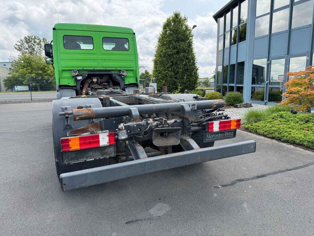 Alvaz teherautó Mercedes-Benz Actros 1832 MP 3 Kipperfahrgestell + Klima: 8 kép. Alvaz teherautó Mercedes-Benz Actros 1832 MP 3 Kipperfahrgestell + Klima: 8 kép.