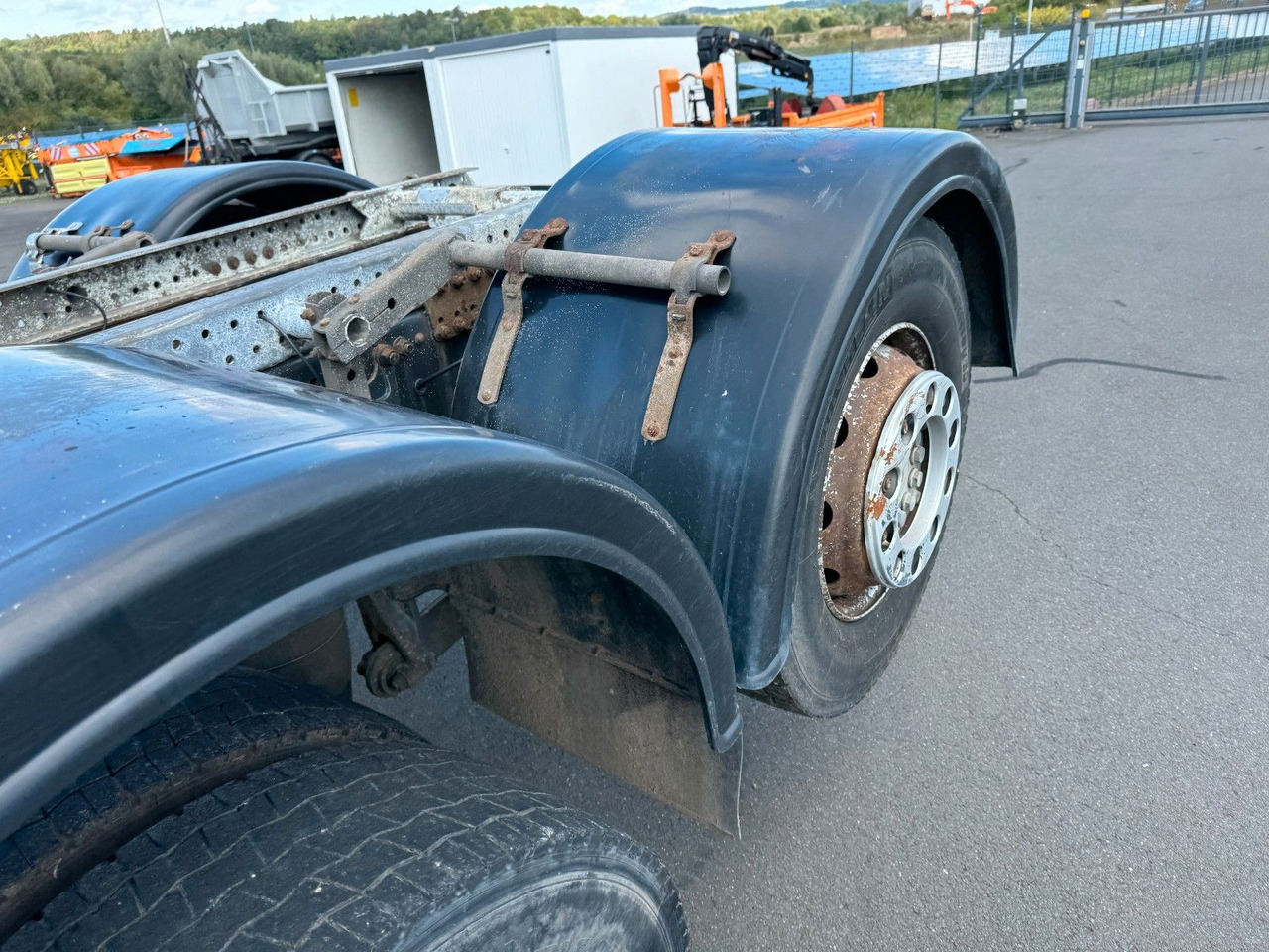 Alvaz teherautó Mercedes-Benz Actros 2532 6x2 Fahrgestell Liftachse Lenkachse Mercedes-Benz Actros 2532 6x2 Fahrgestell Liftachse Lenkachse: 7 kép.