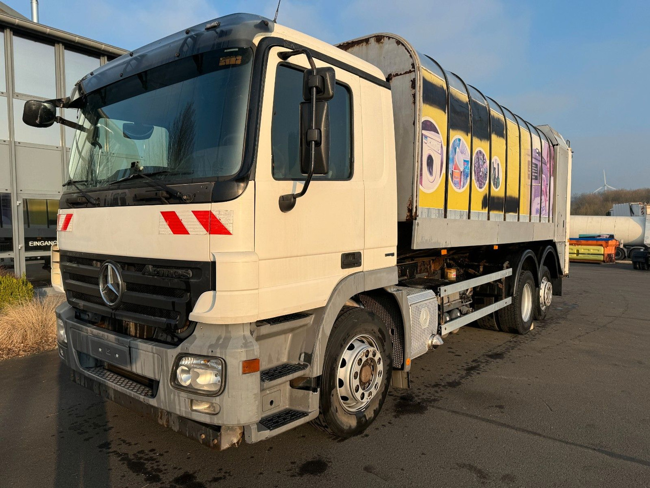 Mercedes-Benz Actros 2532 6x2 Faun Rotopress mit Zoeller 0301 Mercedes-Benz Actros 2532 6x2 Faun Rotopress mit Zoeller 0301 - Szemetesautó: 1 kép. Mercedes-Benz Actros 2532 6x2 Faun Rotopress mit Zoeller 0301 Mercedes-Benz Actros 2532 6x2 Faun Rotopress mit Zoeller 0301 - Szemetesautó: 1 kép.
