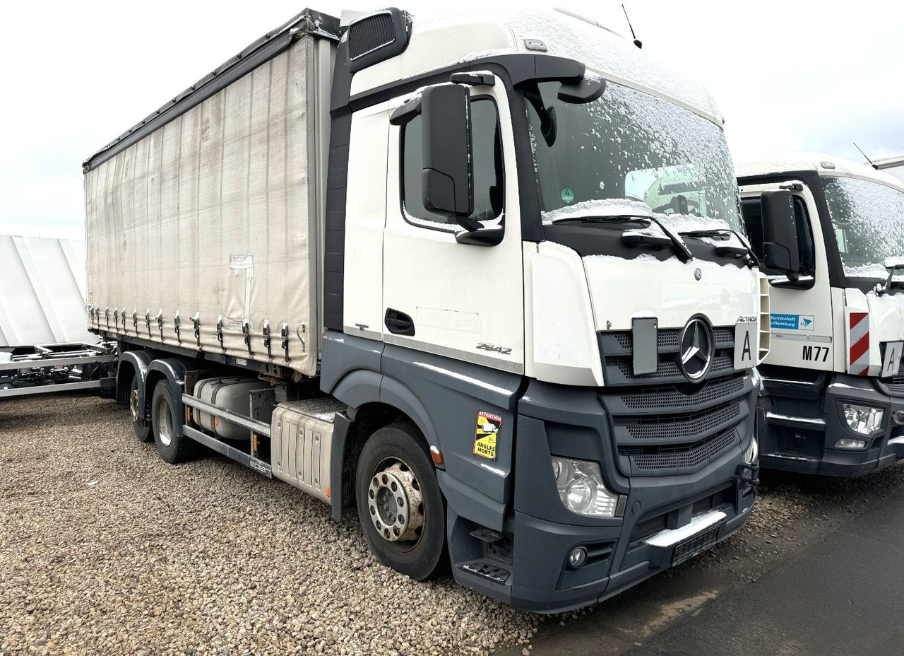 Mercedes-Benz Actros 2542 6x2 - Getriebeschaden- Mercedes-Benz Actros 2542 6x2 - Getriebeschaden- - Cserefelépítményes teherautó: 1 kép. Mercedes-Benz Actros 2542 6x2 - Getriebeschaden- Mercedes-Benz Actros 2542 6x2 - Getriebeschaden- - Cserefelépítményes teherautó: 1 kép.