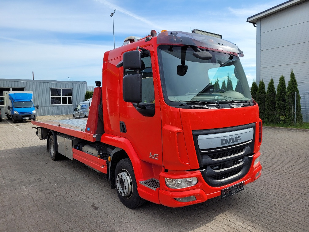 DAF LF 210 FA PLATFORM 2.2017 EURO 6 - Vontató: 1 kép. DAF LF 210 FA PLATFORM 2.2017 EURO 6 - Vontató: 1 kép.