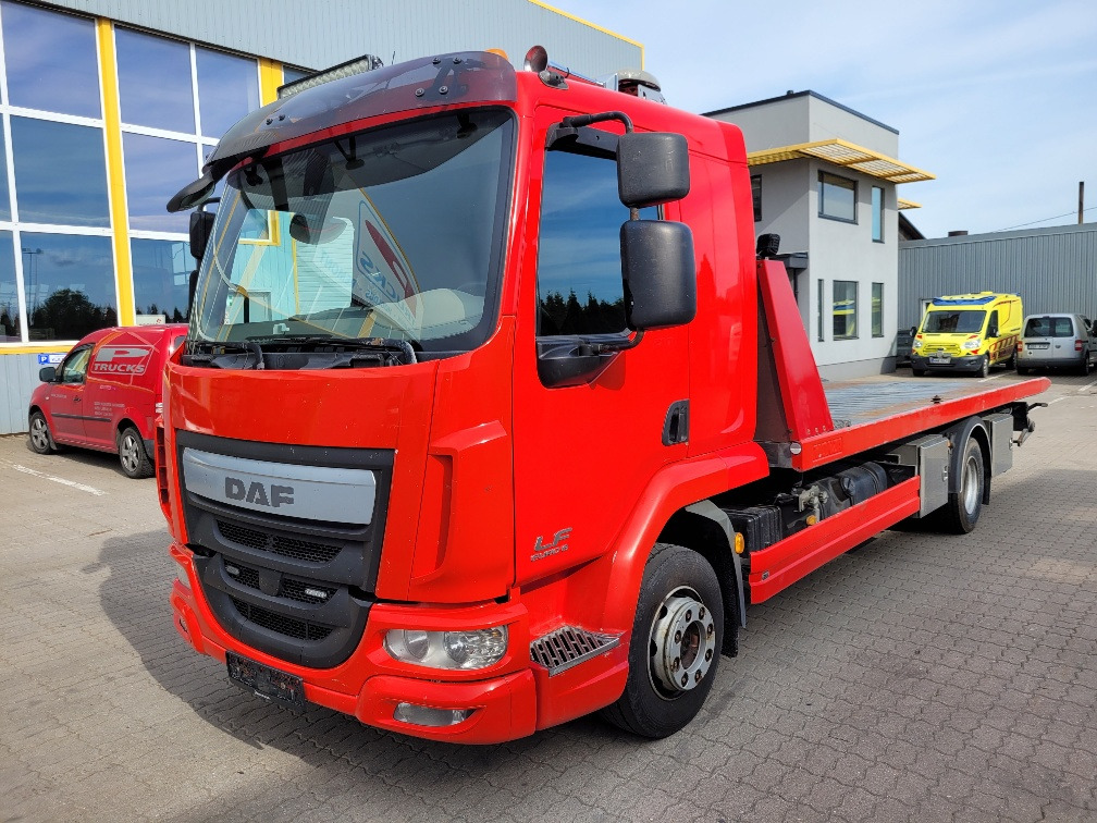 DAF LF 210 FA PLATFORM 2.2017 EURO 6 - Vontató: 2 kép. DAF LF 210 FA PLATFORM 2.2017 EURO 6 - Vontató: 2 kép.