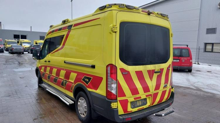 FORD TRANSIT 2,0TDI AMBULANCE KLIMA 1.2018 EURO 6, 3 UNITS - Mentőautó: 2 kép. FORD TRANSIT 2,0TDI AMBULANCE KLIMA 1.2018 EURO 6, 3 UNITS - Mentőautó: 2 kép.